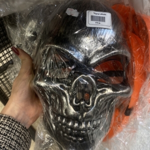 ماسک اسکلت طلایی